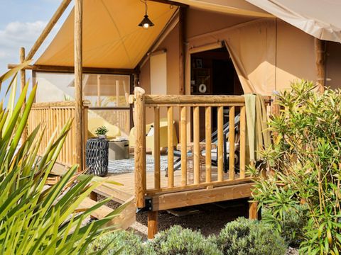 Tente en toile et en bois 4 personnes - Jungle Lodge 2ch - SDB