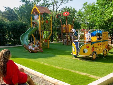 Camping Sites et Paysages - Le Petit Bois - Camping Ardèche - Image N°5