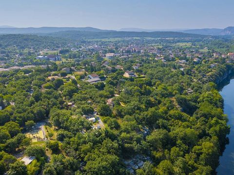Camping Sites et Paysages - Le Petit Bois - Camping Ardèche - Image N°9