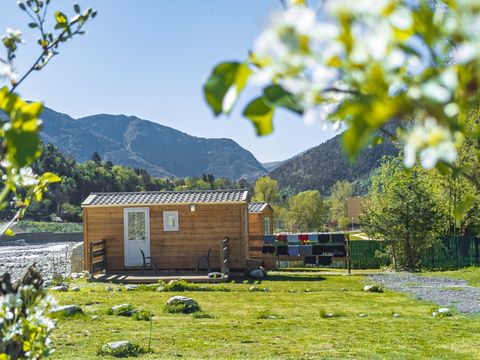 BUNGALOW 3 personnes - Bois 18m² / 2 chambres / sans sanitaires