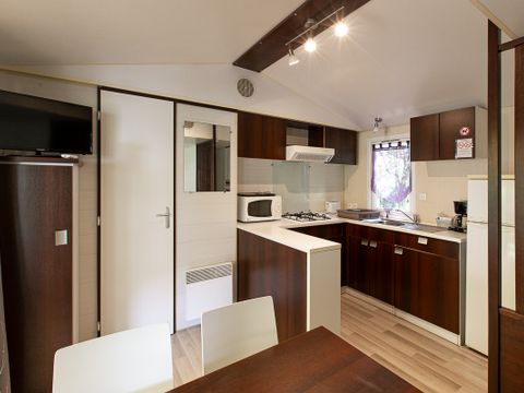 MOBILHOME 4 personnes - Double 33m² / 2 chambres / 2 salles d'eau / clim