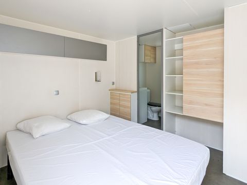 MOBILHOME 4 personnes - Supérieur 36m² / 2 salles d'eau / clim