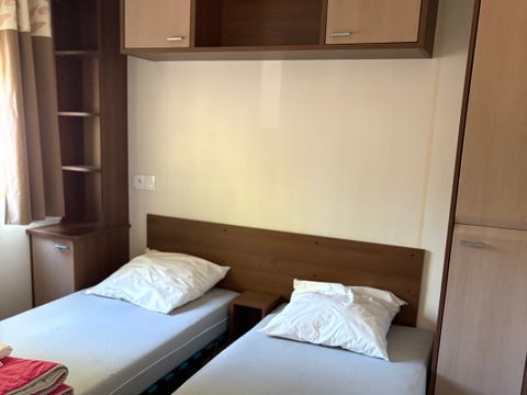 MOBILHOME 5 personnes - 3 chambres - CLIM - TV MOBILHOME 5 personnes - 3 chambres - CLIM - TV