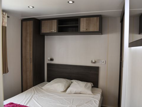 MOBILHOME 5 personnes - 3 chambres - CLIM - TV