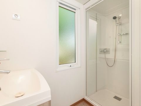 MOBILHOME 6 personnes - Mobil-home Homair Vacances au camping St Aygulf-Plage Comfort | 3 Ch. | 6 Pers. | Terrasse simple | Clim.