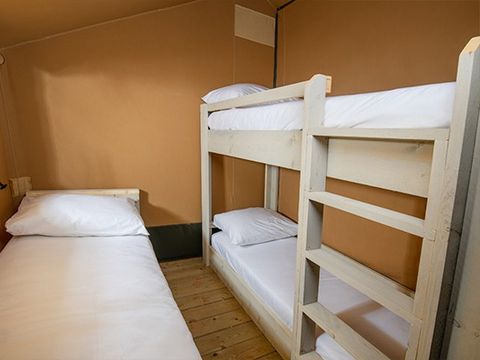 LODGE 5 personnes - Tente Super Lodge | 2 Ch. | 4/5 Pers. | 1 SDB | TV