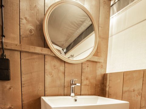 TENTE TOILE ET BOIS 6 personnes - Polari - Tente Safari + sanitaires + climatisation (6P)