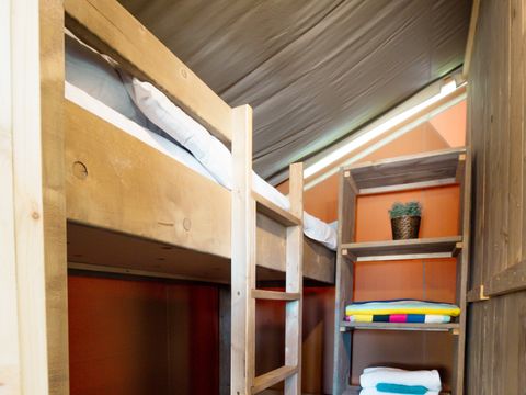 Tente en toile et en bois 4 personnes - Polari - Tente Safari + sanitaires + climatisation (4P)
