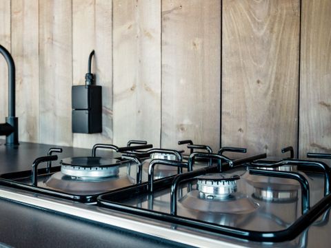 TENTE TOILE ET BOIS 4 personnes - Polari - Tente Safari + sanitaires + climatisation (4P)