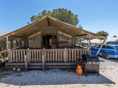 TENTE TOILE ET BOIS 5 personnes - Tente safari coucher de soleil + sanitaires + air conditionné (6P)