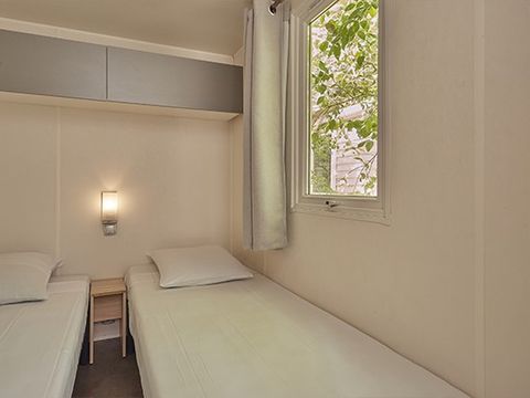 MOBILHOME 6 personnes - Comfort | 3 Ch. | 6 Pers. | Terrasse surélevée | Clim. | TV