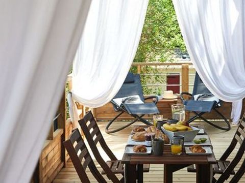 BUNGALOW 5 personnes - Lodge sur pilotis - Kabane 2/5