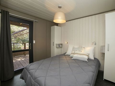 BUNGALOW 5 personnes - Lodge sur pilotis - Kabane 2/5