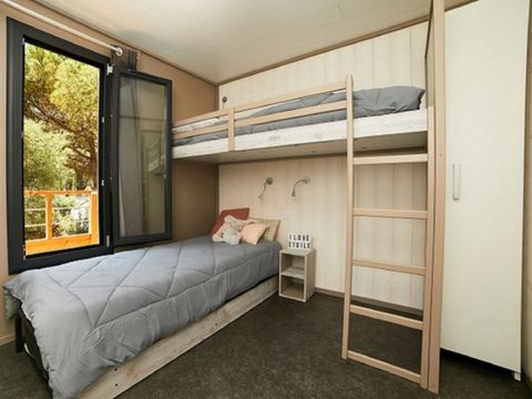 BUNGALOW 5 personnes - Lodge sur pilotis - Kabane 2/5