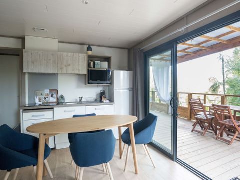 BUNGALOW 5 personnes - Lodge sur pilotis - Kabane 2/5