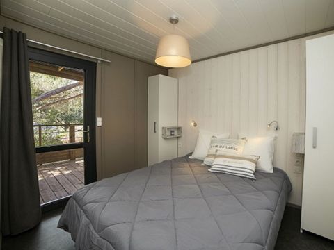 BUNGALOW 5 personnes - Lodge sur pilotis - Kabane 2/5