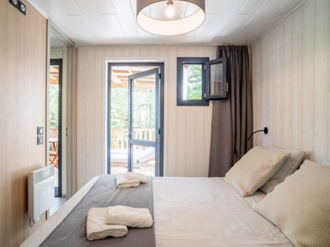 BUNGALOW 4 personnes - Lodge sur pilotis - Kabane 2/4 sdb