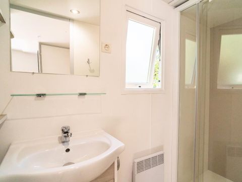 MOBILHOME 4 personnes - 3 Pièces 4 Personnes Climatisé + TV