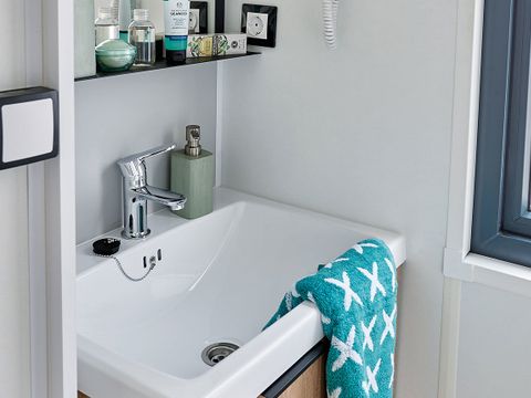 MOBILHOME 4 personnes - Cottage 3 Pièces 4 Personnes Climatisé + TV