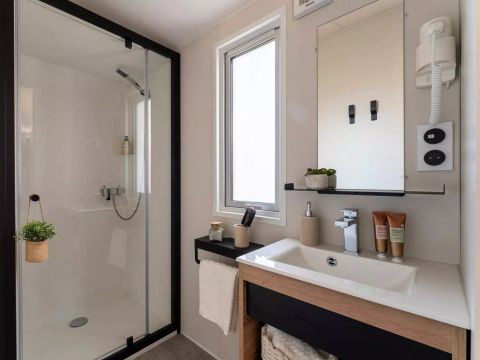 MOBILHOME 4 personnes - Cottage Provence 3 Pièces 4 Personnes Climatisé + TV