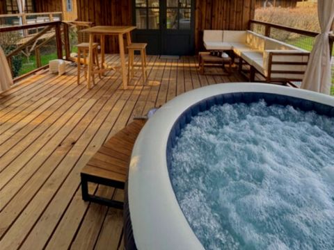 CHALET 3 personnes - Cabane Jacuzzi 2 personnes