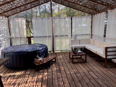 CHALET 3 personnes - Cabane Jacuzzi 2 personnes