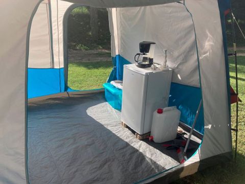 TENTE 4 personnes - Prêt à camper (sans sanitaire) TENTE 4 personnes - Prêt à camper (sans sanitaire)