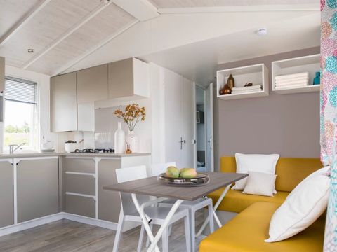MOBILHOME 6 personnes - Comfort | 3 Ch. | 6 Pers. | Terrasse simple | Clim. | TV