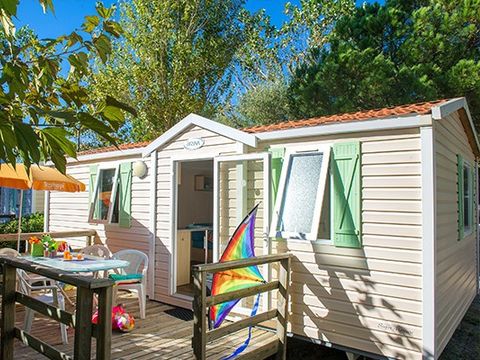 MOBILHOME 8 personnes - Mobil-home | Classic XL | 3 Ch. | 6/8 Pers. | Terrasse surélévée non couverte | Clim.