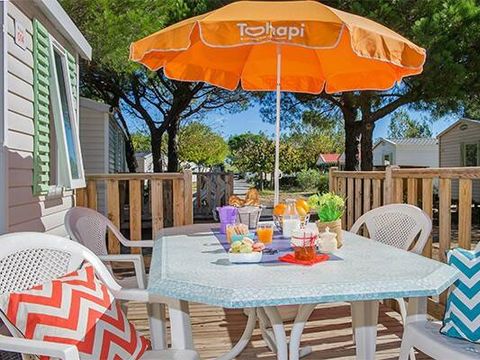 MOBILHOME 8 personnes - Mobil-home | Classic | 3 Ch. | 6/8 Pers. | Terrasse surélevée non couverte | Clim.