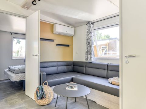 MOBILHOME 4 personnes - Mobil-home | Premium | 2 Ch. | 4 Pers. | Terrasse surélevée | Clim. | TV