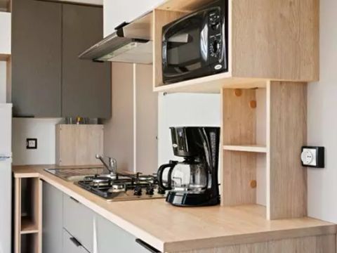 Mobilhome 6 personnes - Premium | 3 Ch. | 6 Pers. | Terrasse surélevée | Clim. | TV