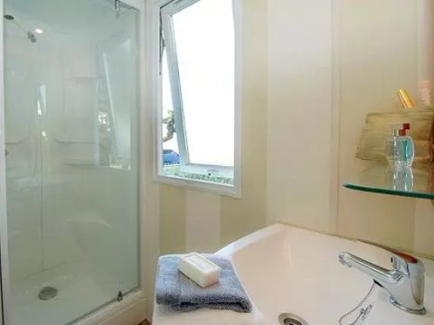 Mobilhome 6 personnes - Premium | 3 Ch. | 6 Pers. | Terrasse surélevée | Clim. | TV