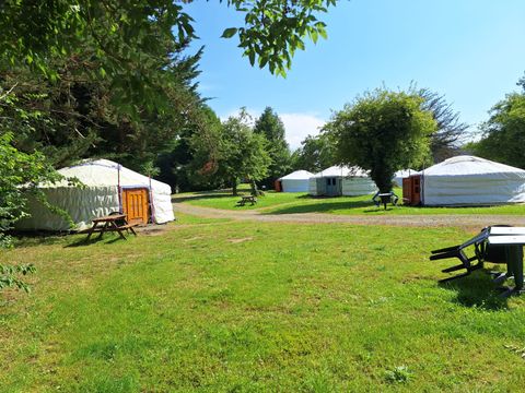 HÉBERGEMENT INSOLITE 2 personnes - yourte