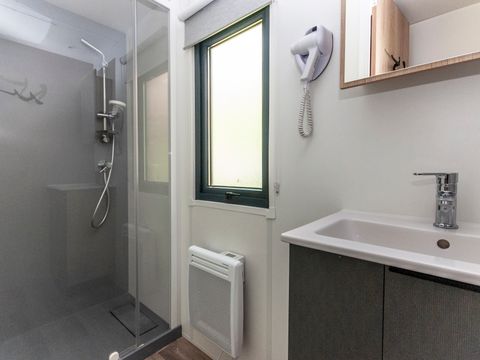 Mobilhome 4 personnes - 2 chambres - PREMIUM - CLIM - TV