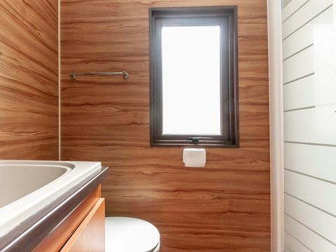Mobilhome 4 personnes - 2 chambres - PREMIUM - PLUS - CLIM - TV