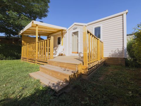 Mobilhome 6 personnes - AUBRAC pour 4/6 personnes (2 chambres)