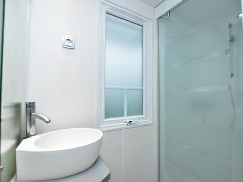 MOBILHOME 4 personnes - TRADITIONNEL CONFORT