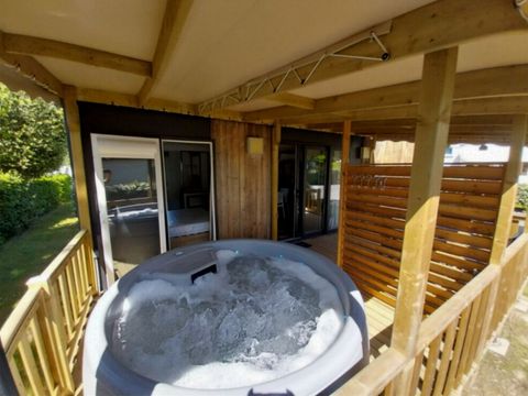 MOBILHOME 4 personnes - Gamme PREMIUM SPA – 2 ch – 2 SDB – 4 pers