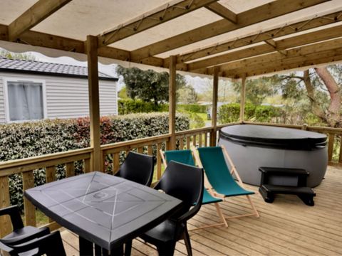 MOBILHOME 4 personnes - Gamme PREMIUM SPA – 2 ch – 2 SDB – 4 pers