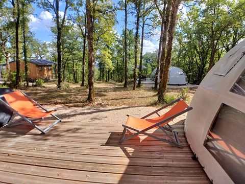 HÉBERGEMENT INSOLITE 4 personnes - DOME PANORAMIQUE - Sans sanitaires