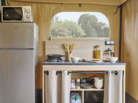 TENTE TOILE ET BOIS 4 personnes - Tente Super Lodge | Comfort | 2 Ch. | 4 Pers. | Sans SDB