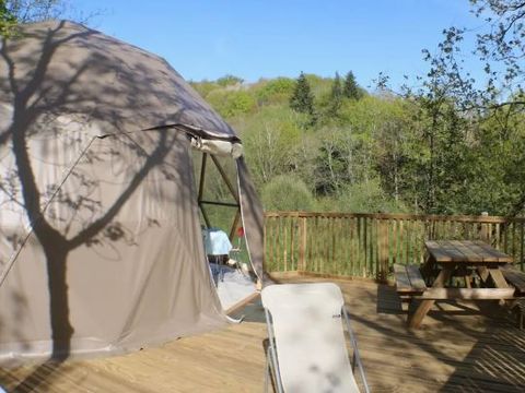 Hébergement 4 personnes - DÖME LODGE SPA sans salle de bain
