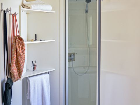 MOBILHOME 6 personnes - 2 chambres 4/6 places