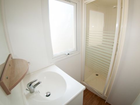 Mobilhome 6 personnes - ECO Mobil home 3ch. MAGDALENA (+ 10 ans) 29m² + Terrasse semi-couverte [durée spéciale ms]