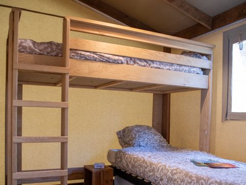 TENTE 5 personnes - Tente 2ch. GIROFLEE (2023) 32 m² + Terrasse semi-couverte 4/5 pers