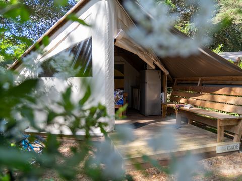 Tente en toile et en bois 5 personnes - Tente 2ch. GENET (2023) 21m² + terrasse semi-couverte 4/5 pers