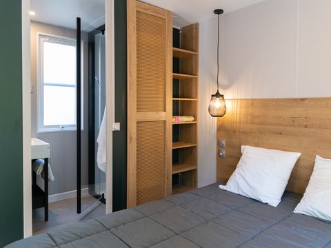 Mobilhome 6 personnes - PREMIUM Mobil home 3ch. OCEAN (2023) 40m² + Terrasse semi-couverte [durée spéciale dd]