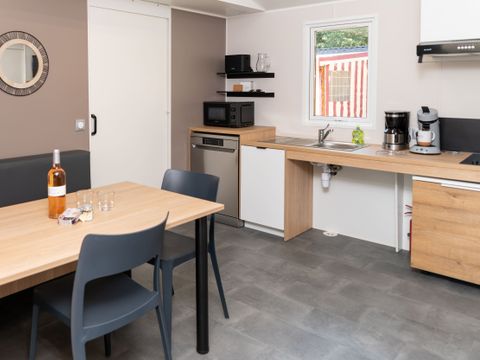 Mobilhome 4 personnes - CONFORT Mobil home PMR 2ch. CATLEYA 35m² + Terrasse semi couverte