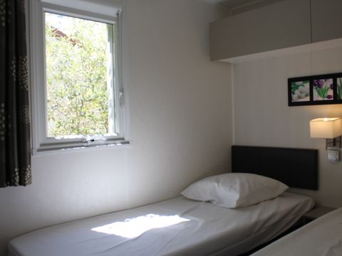 MOBILHOME 4 personnes - 011 - 2 chambres
